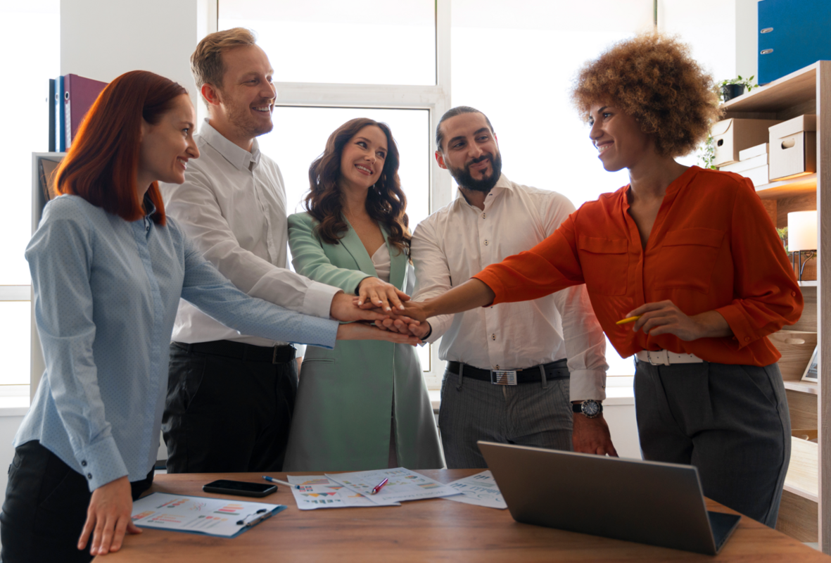 Dino - Divulgador de Noticias