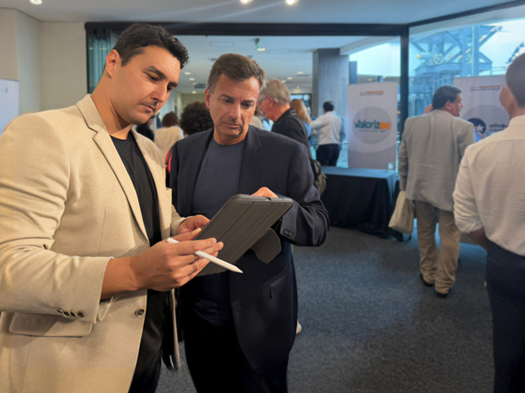 Dino - Divulgador de Noticias