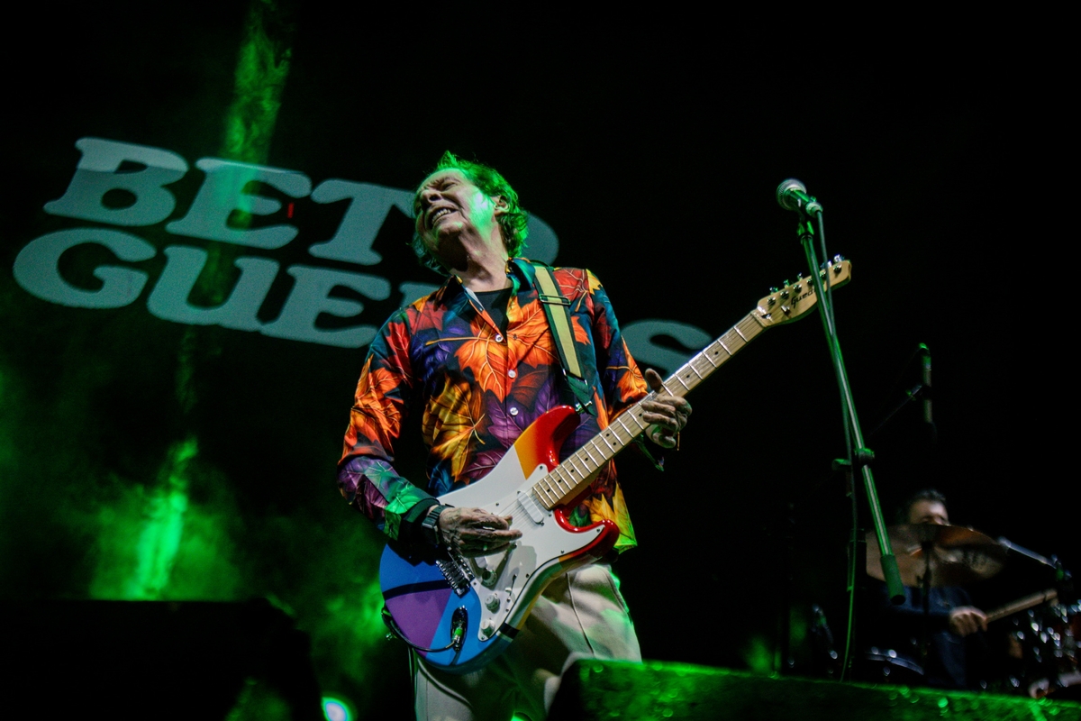 Dino - Divulgador de Noticias