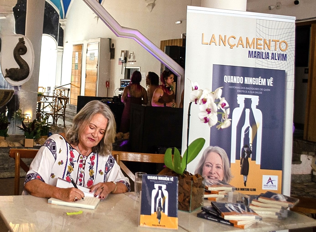 Dino - Divulgador de Noticias