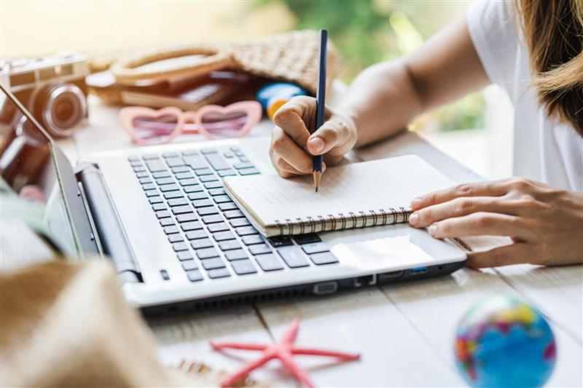 Dino - Divulgador de Noticias