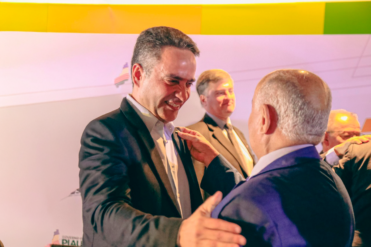 Dino - Divulgador de Noticias