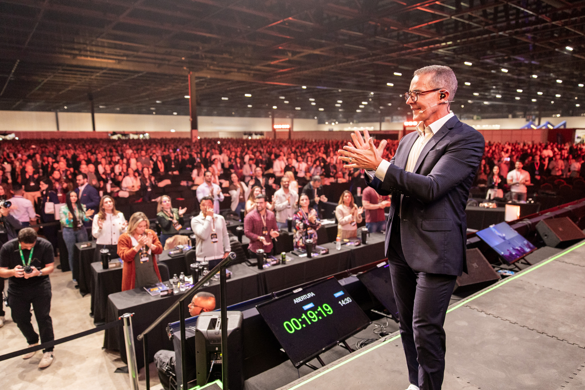 Dino - Divulgador de Noticias