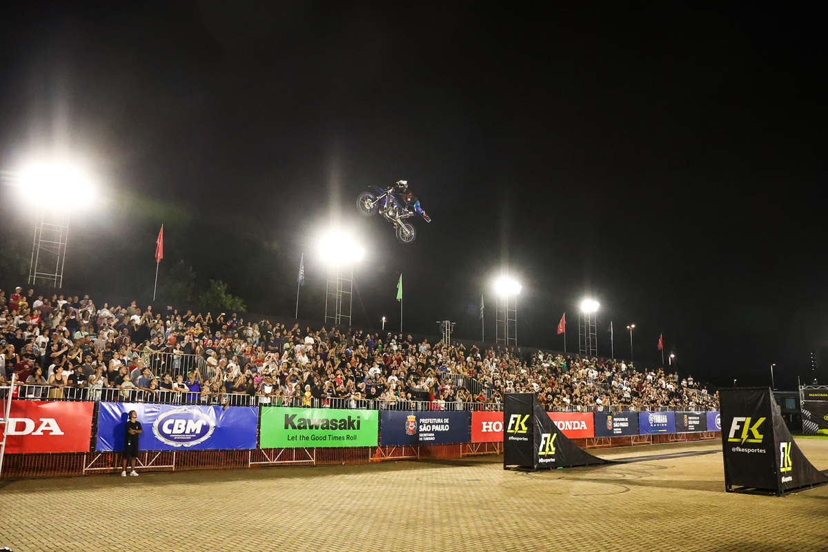 Dino - Divulgador de Noticias