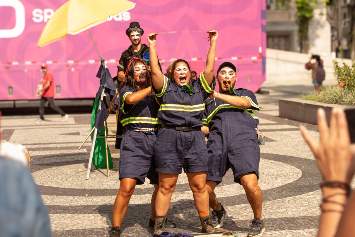 Dino - Divulgador de Noticias