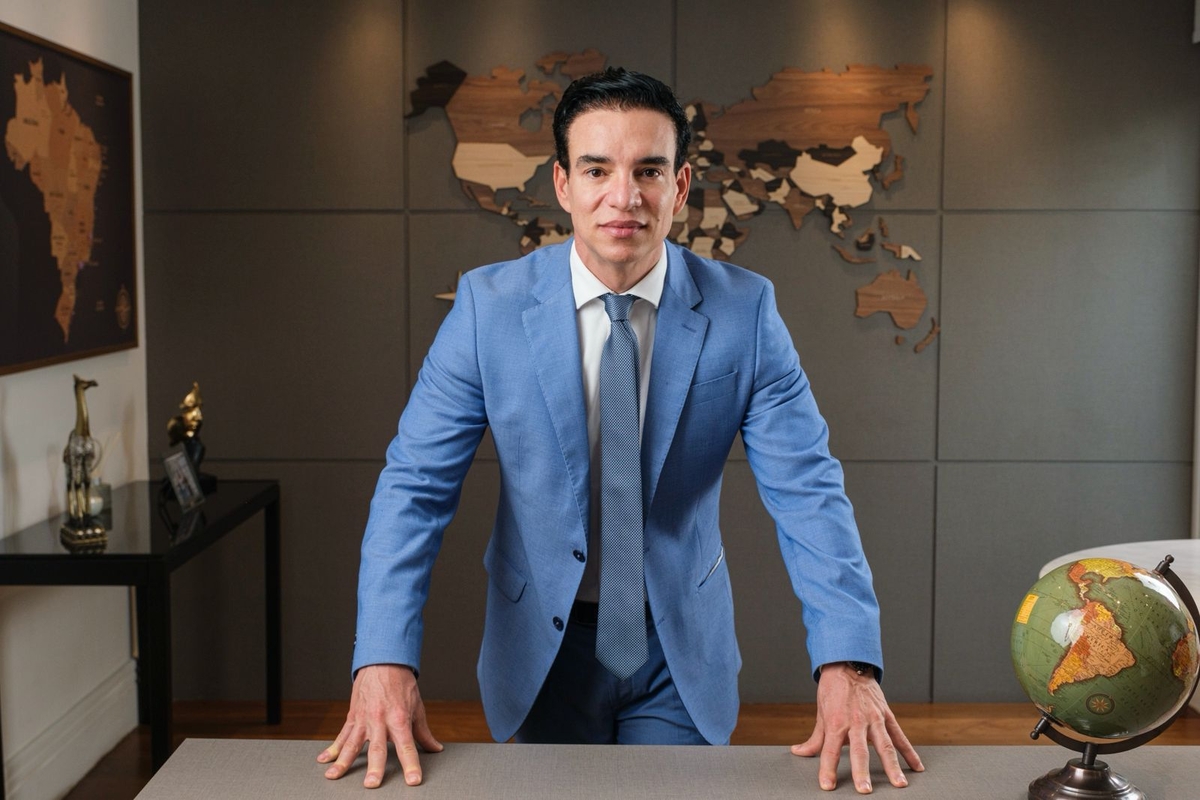 Dino - Divulgador de Noticias