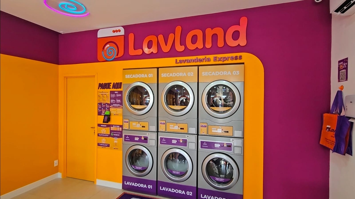 Dino - Divulgador de Noticias