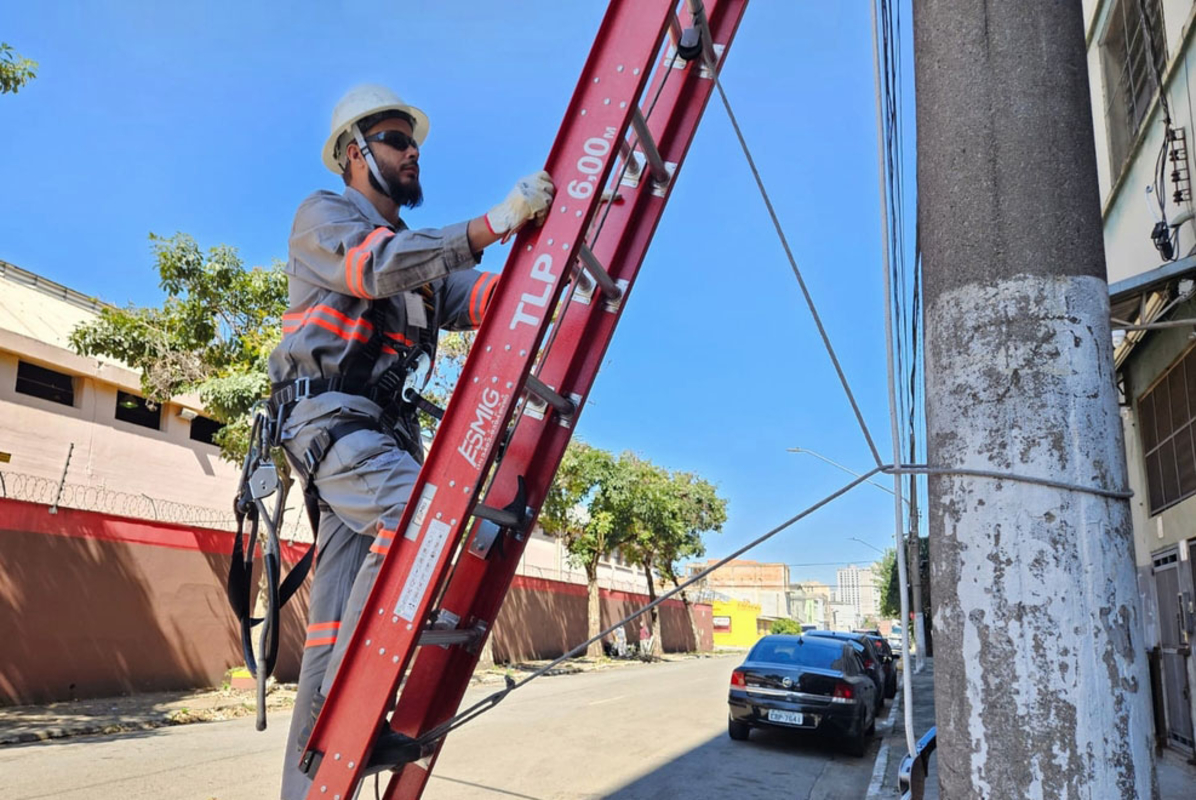 Dino - Divulgador de Noticias