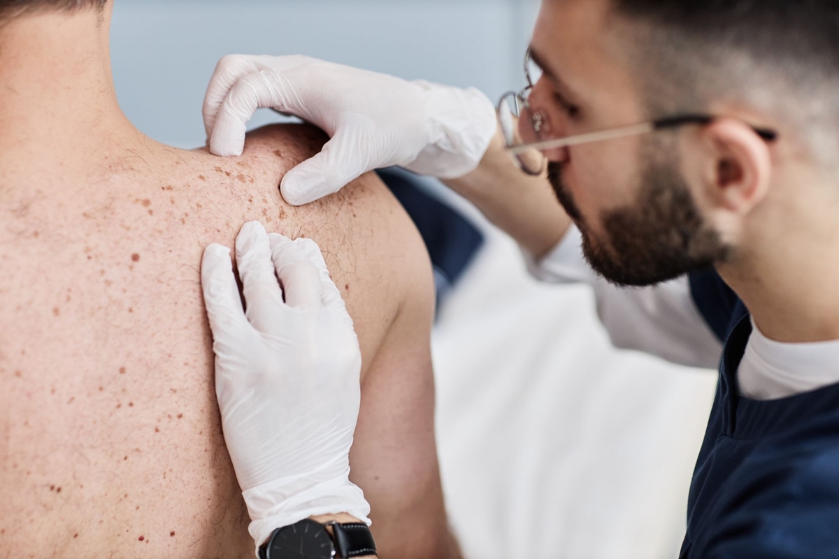 Dino - Divulgador de Noticias