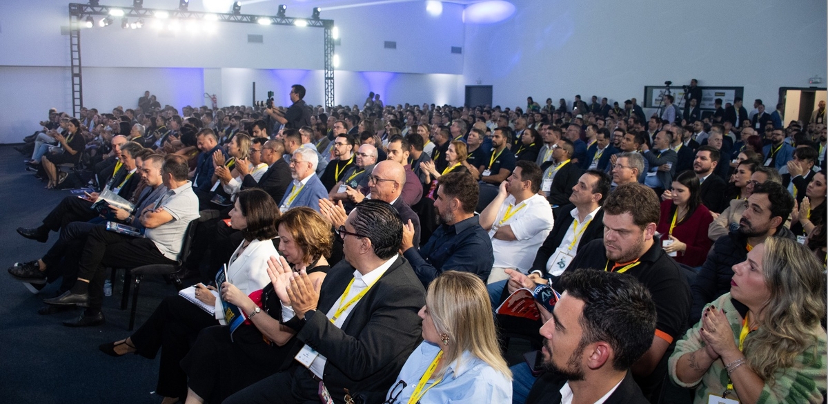 Dino - Divulgador de Noticias